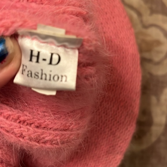 H- D hats - Picture 5 of 5